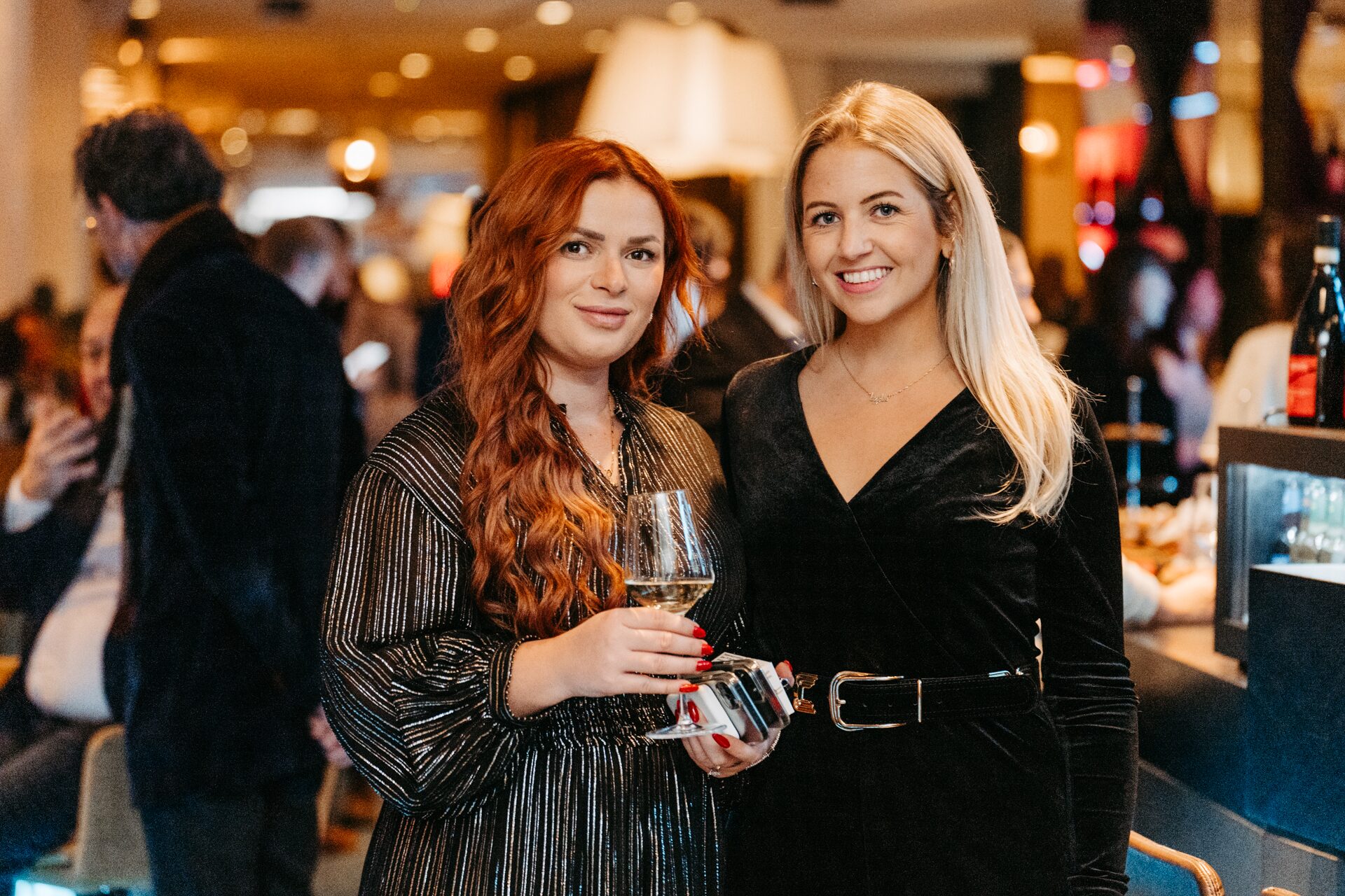 Event weihnachtsfeier gäste — Moritz Scheer