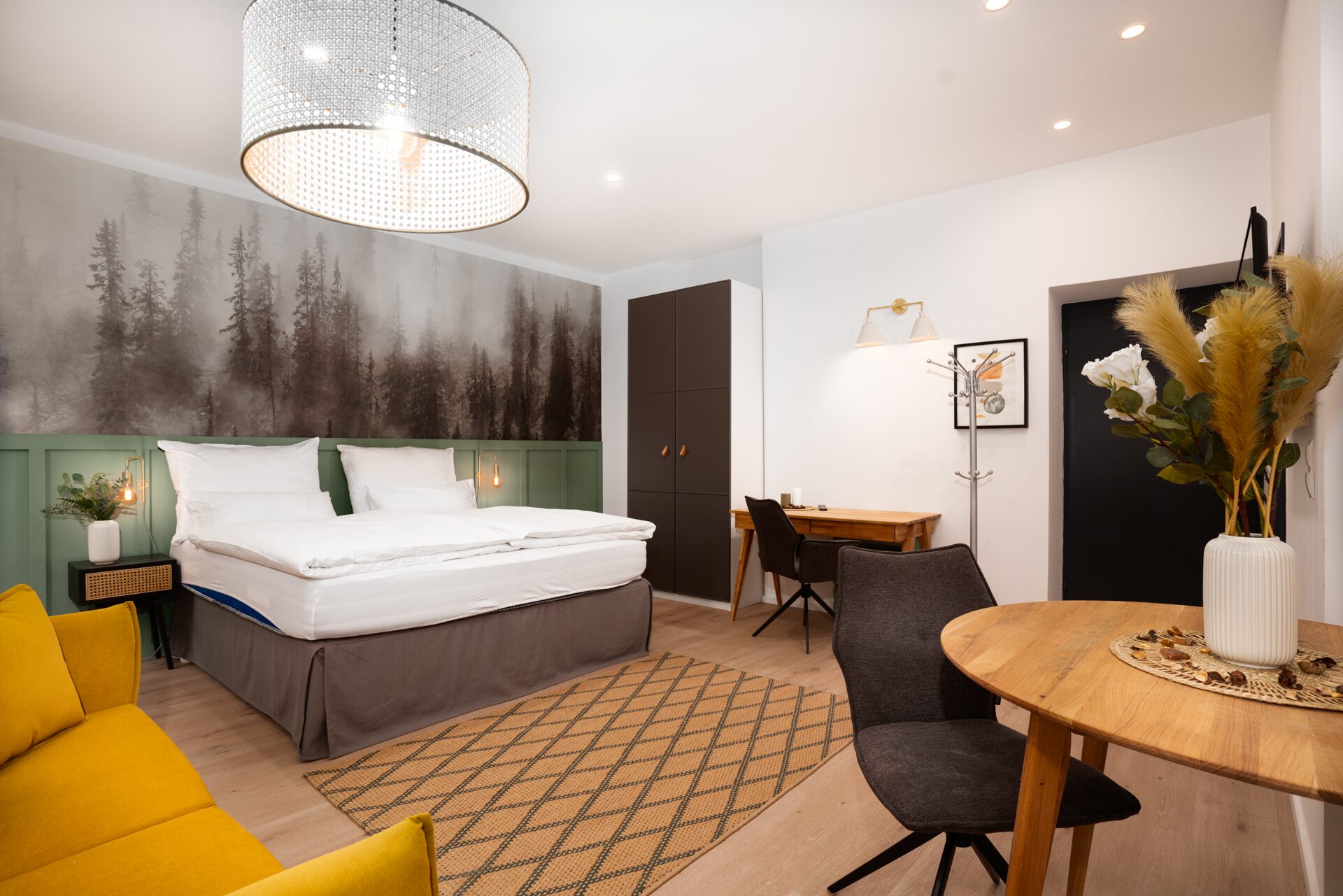 Immobilien interieur hotelzimmer — Moritz Scheer