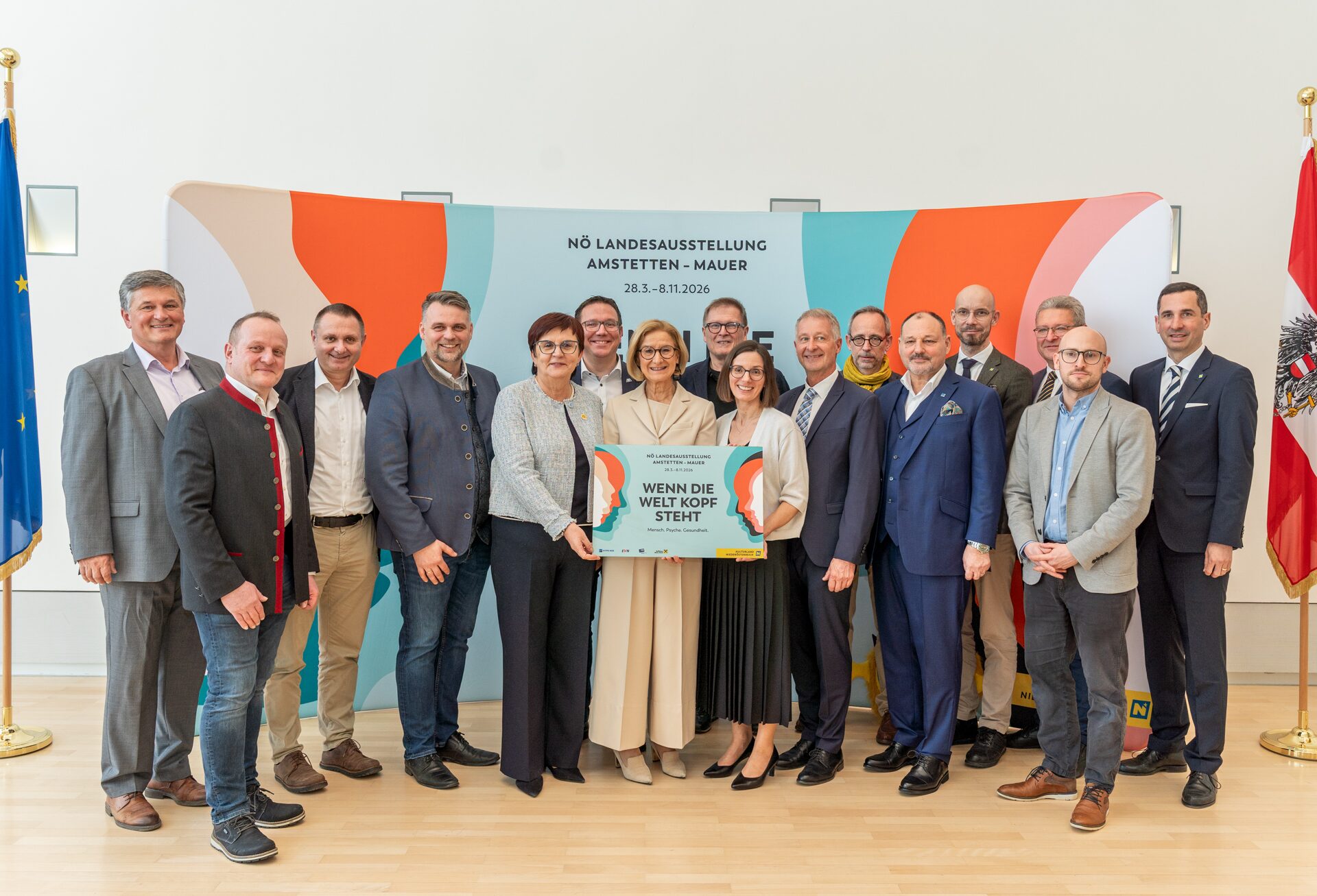 Unternehmen nö landesausstellung gruppenfoto johanna mikl leitner — Moritz Scheer