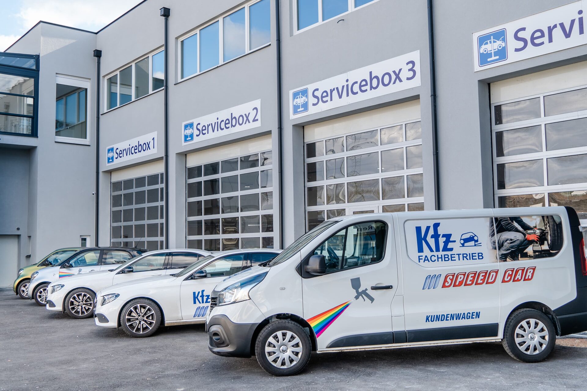 Unternehmen speedcar werkstatt autos — Moritz Scheer